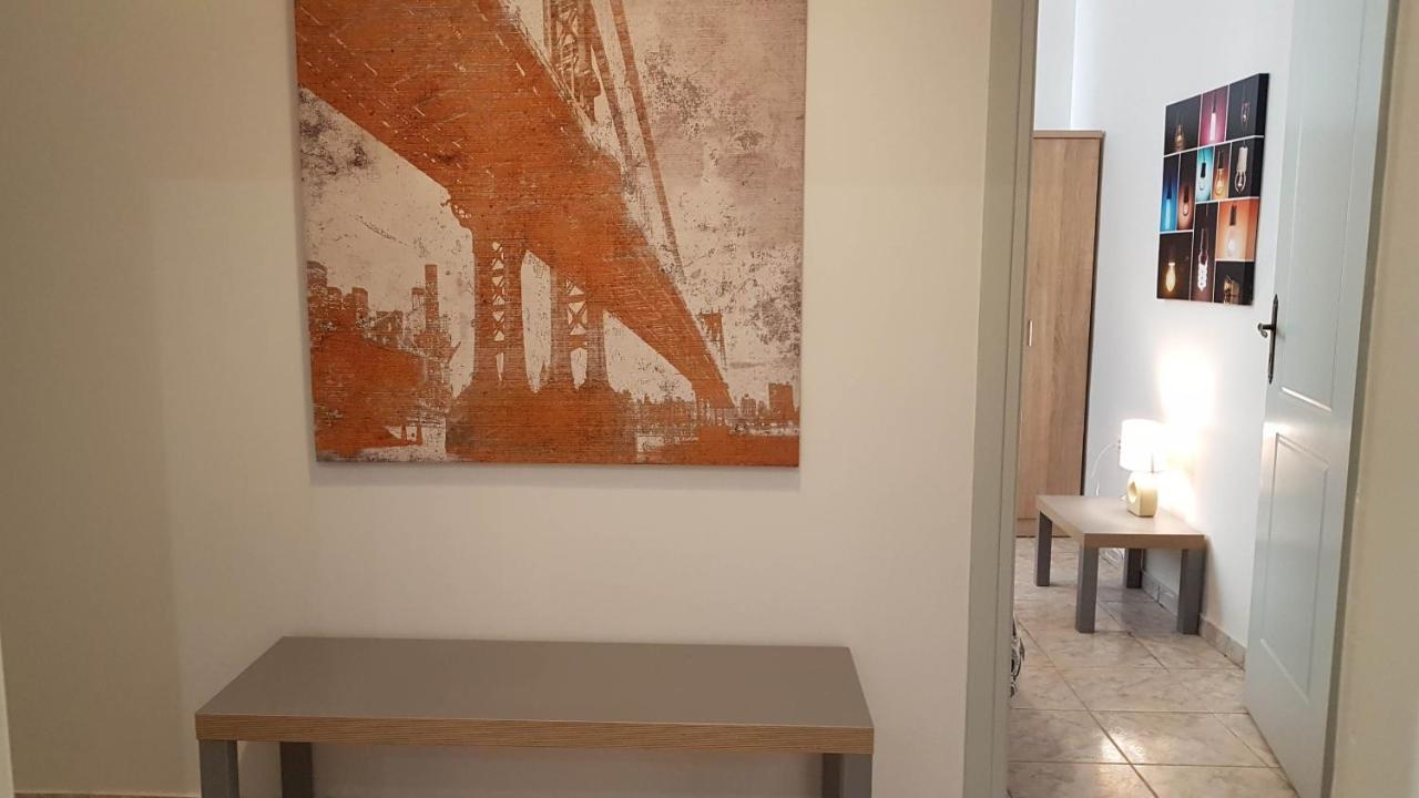 Palette Apartment Champagne - Athens Center, 6 Bd, 3 Bath Exterior photo
